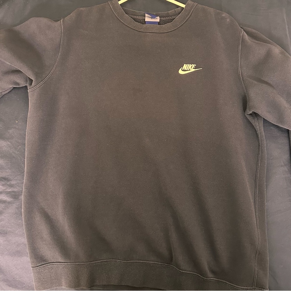 nike crewneck